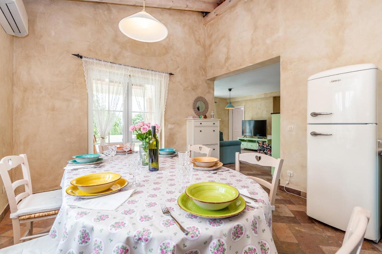 Holiday House Chiara Vrh  Exterior foto